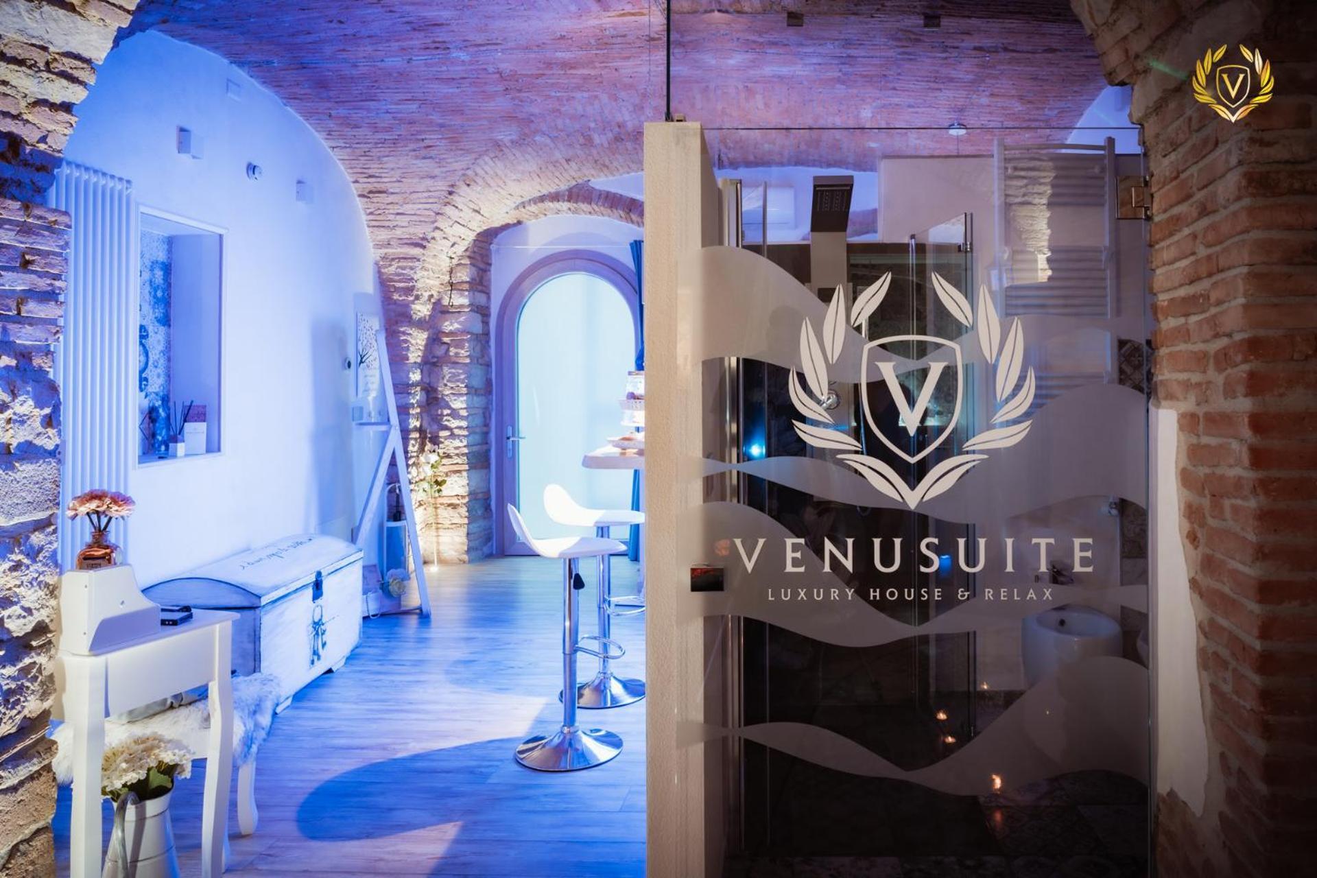 Venusuite Venosa - Luxury House, Spa & Relax - Exterior photo